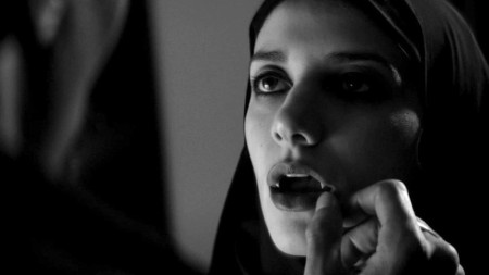 Phim Cô Gái Về Nhà Một Mình Ban Đêm A Girl Walks Home Alone at Night